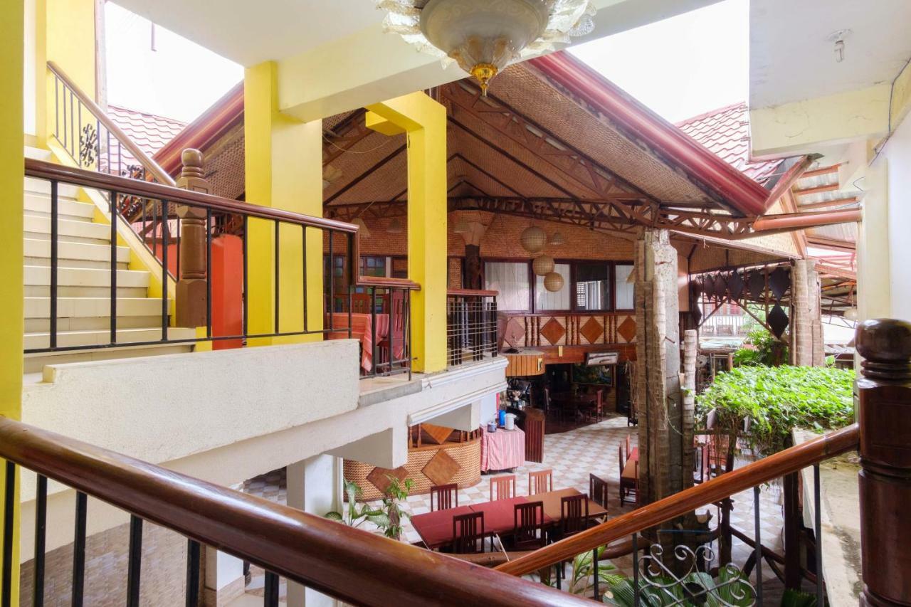 Oyo 621 De Loro Inn Puerto Princesa Bagian luar foto