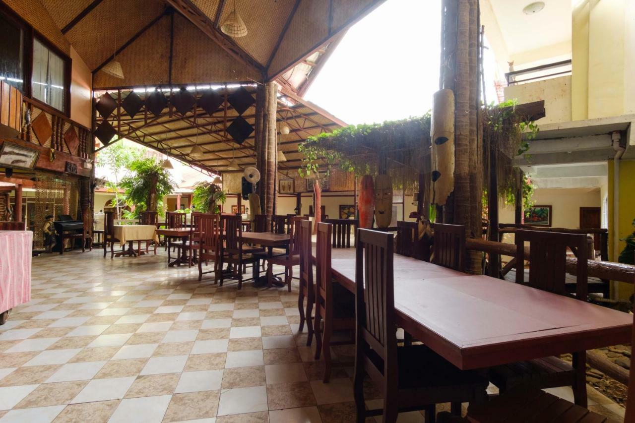 Oyo 621 De Loro Inn Puerto Princesa Bagian luar foto