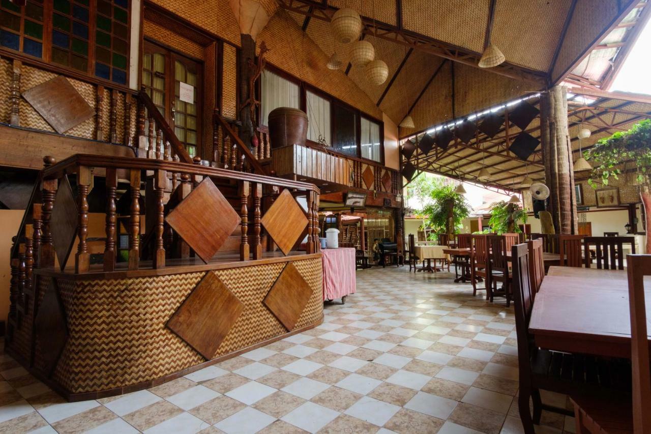 Oyo 621 De Loro Inn Puerto Princesa Bagian luar foto